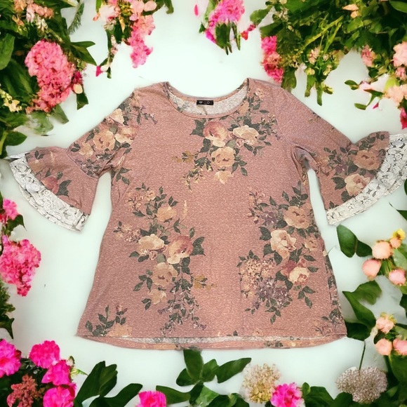 Tops - Vision Floral Blouse